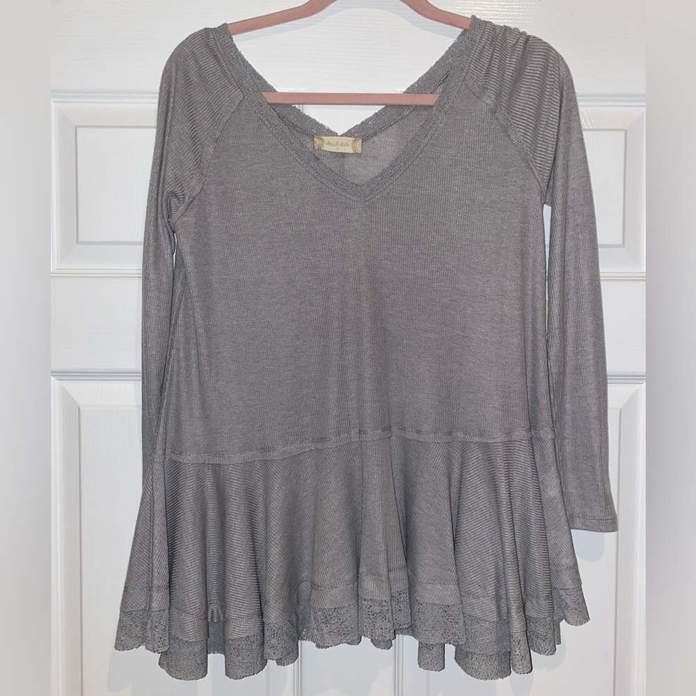 Altar’d State Boho Grey V-Neck Top